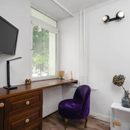 Apartment Comfort Near Old Town - Solidarnosci Warsaw